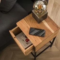 Amsterdam Flat yöpöytä, akaasia