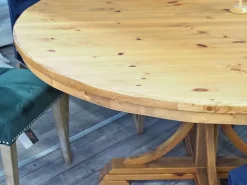 Anttiina Pyöreä ruokailupöytä 150 cm, Hunaja
