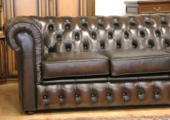 Chesterfield nahkakulmasohva, eri värejä