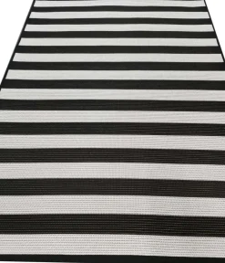 Irma Ylitalo Lumia musta/valkoinen, 160x230cm
