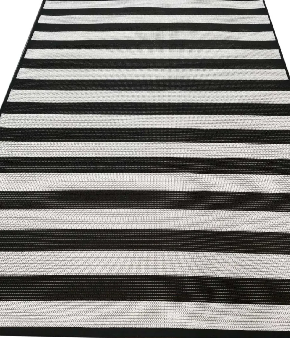 Irma Ylitalo Lumia musta/valkoinen, 160x230cm