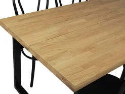 Koski tammi ruokaryhmä Bistro tuoleilla kahdeksalle
