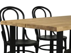 Koski tammi ruokaryhmä Bistro tuoleilla neljälle