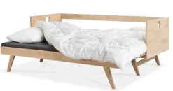 Notte vuodesohva käsinojilla, koivu