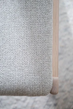 Rowico Kerwin tuoli, valkovahattu tammi/beige