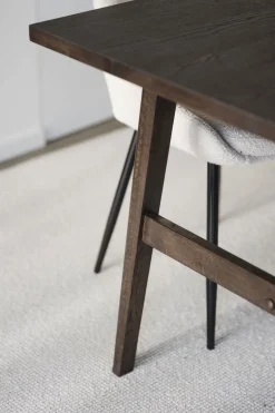 Rowico Plainfield ruokapöytä 220 cm, ruskea öljytty tammi