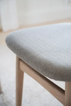 Rowico Rodham tuoli, valkopesty tammi/harmaa beige