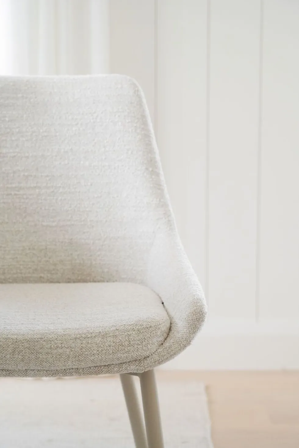 Rowico Sierra tuoli, vaalea beige