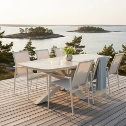 Stone terassipöytä ja 6 Marina tuolia